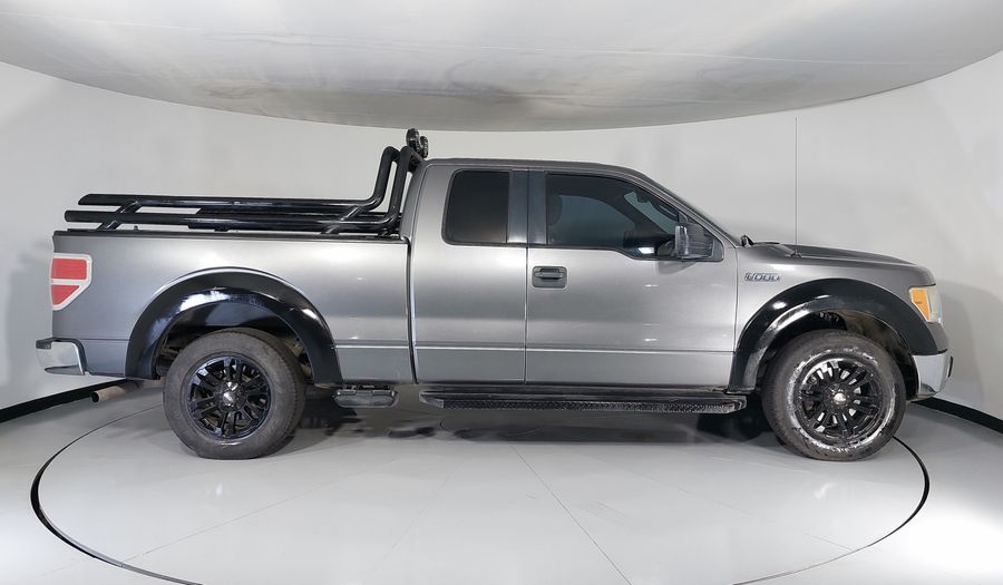 Ford Lobo 4.6 3V LOBO SUPER CAB 4X2 TA Pickup 2010
