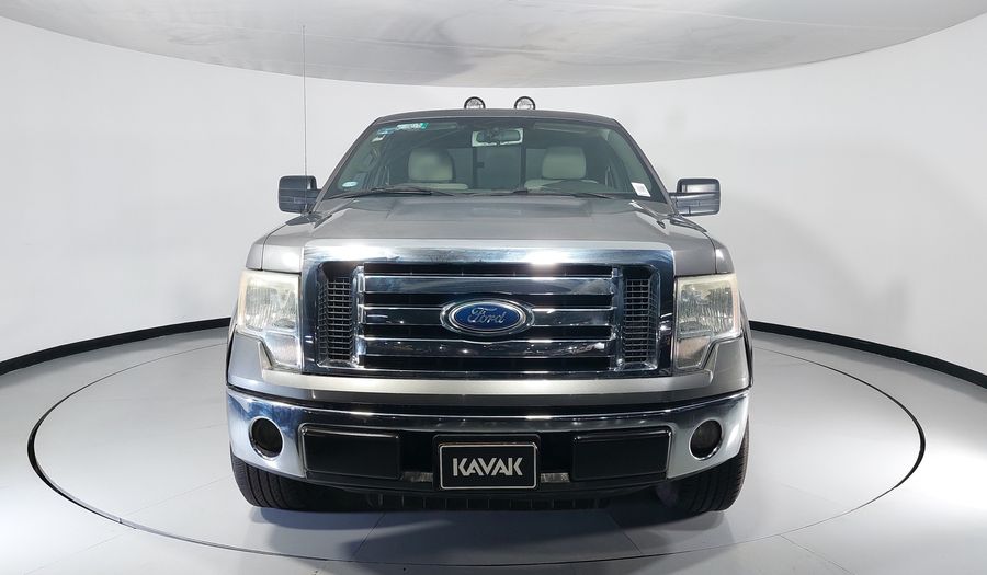 Ford Lobo 4.6 3V LOBO SUPER CAB 4X2 TA Pickup 2010