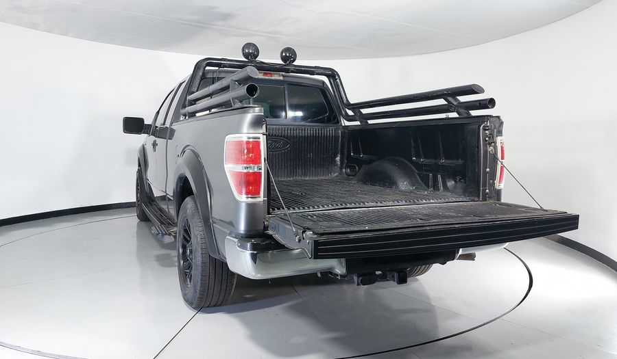 Ford Lobo 4.6 3V LOBO SUPER CAB 4X2 TA Pickup 2010