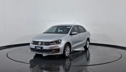 Volkswagen • Polo
