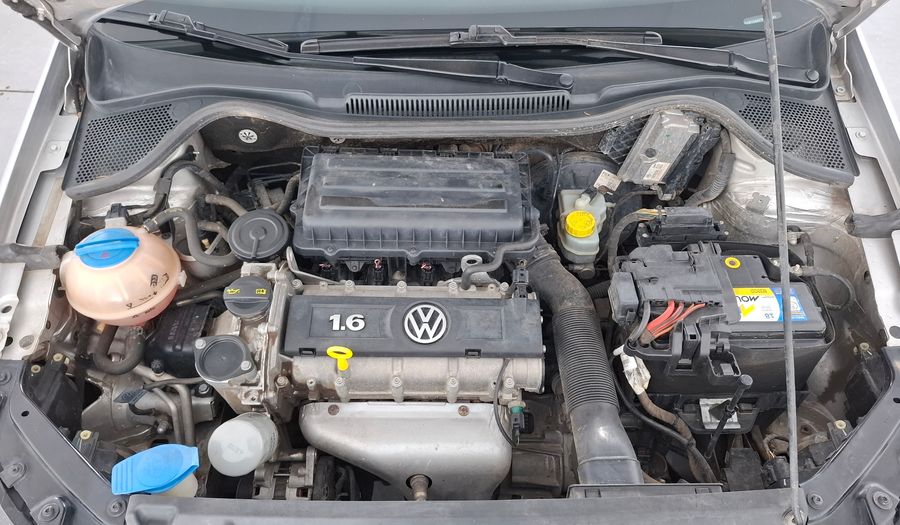 Volkswagen Polo 1.6 COMFORTLINE TIPTRONIC Sedan 2016