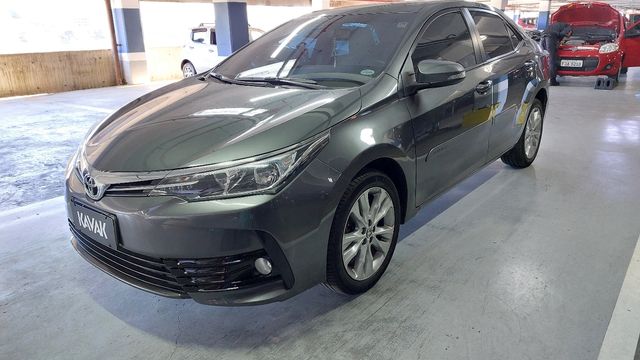Toyota • Corolla