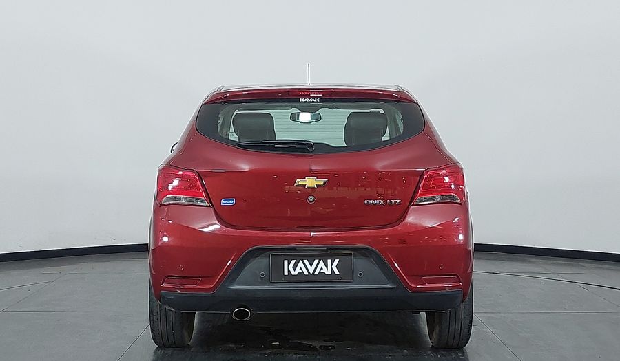 Chevrolet Onix MPFI LTZ Hatchback 2017