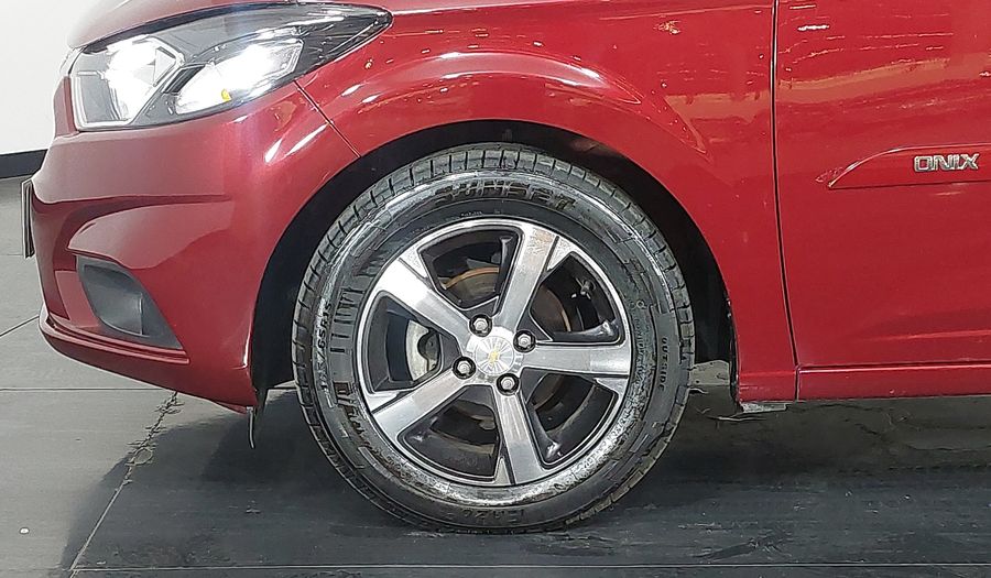 Chevrolet Onix MPFI LTZ Hatchback 2017