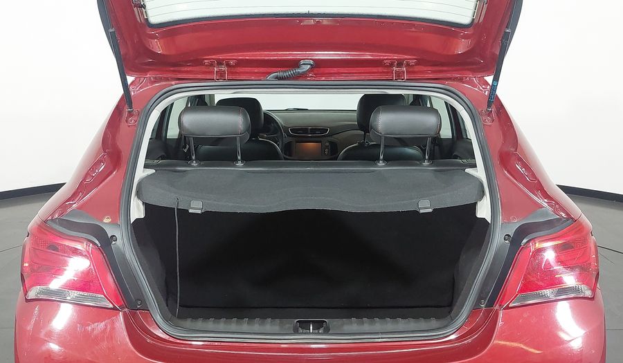 Chevrolet Onix MPFI LTZ Hatchback 2017