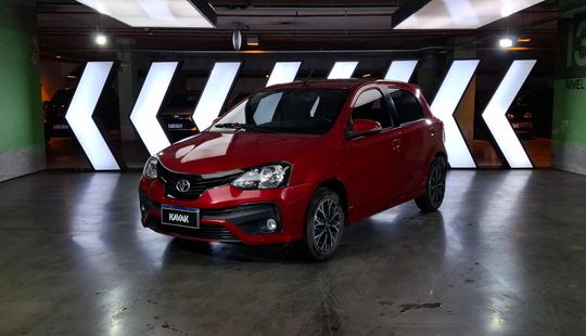 Toyota • Etios