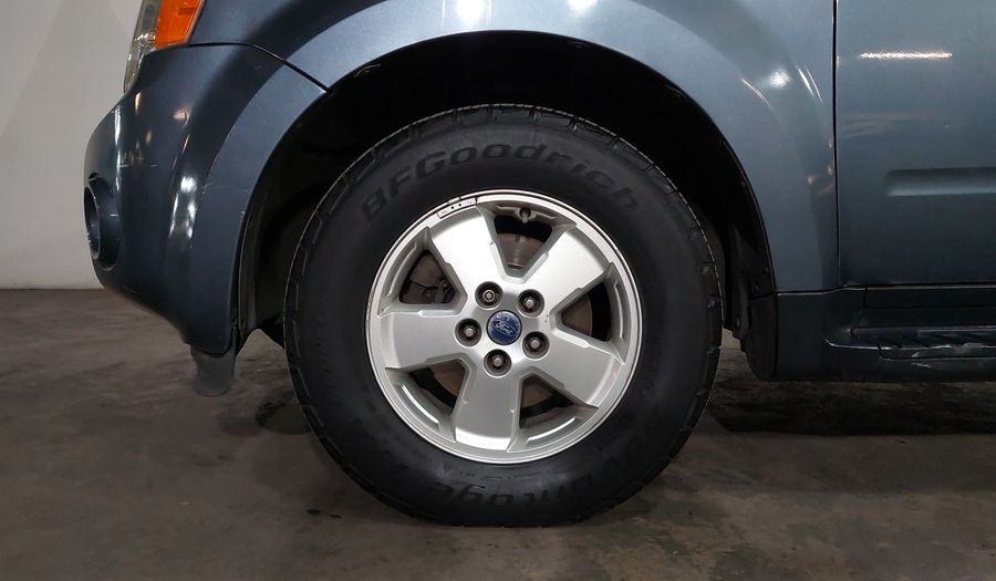 Ford Escape 2.5 XLT PIEL I4 AT Suv 2011