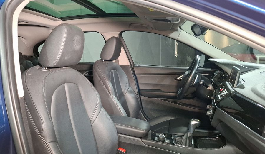 Bmw Serie 1 2.0 120IA SPORT LINE AUTO Sedan 2019