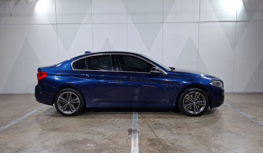 Bmw Serie 1 2.0 120IA SPORT LINE AUTO Sedan 2019