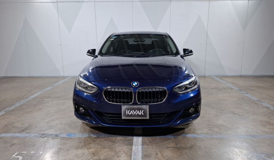 Bmw Serie 1 2.0 120IA SPORT LINE AUTO Sedan 2019
