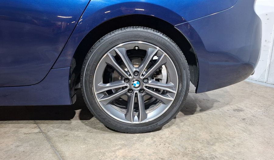 Bmw Serie 1 2.0 120IA SPORT LINE AUTO Sedan 2019