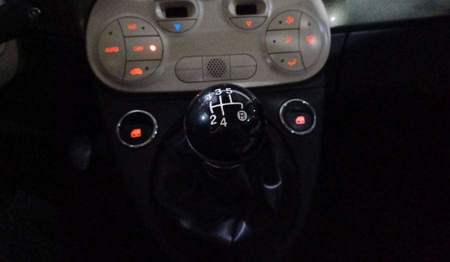 Fiat 500 1.4 EASY MT Hatchback 2016