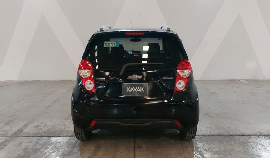 Chevrolet Spark Classic 1.2 LTZ C MT Hatchback 2016