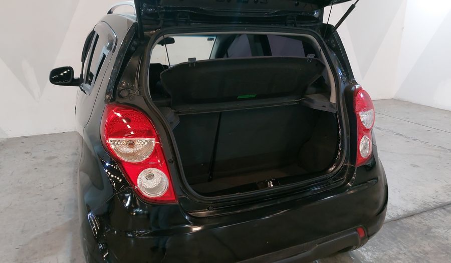 Chevrolet Spark Classic 1.2 LTZ C MT Hatchback 2016