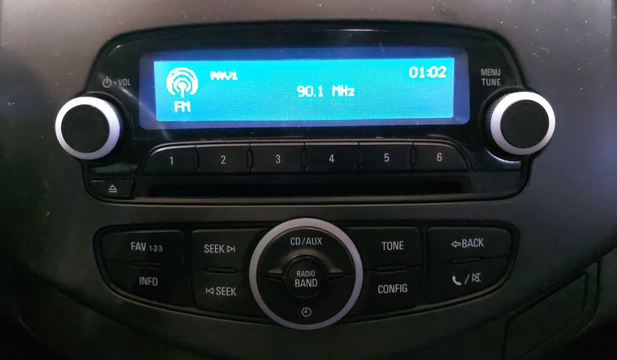 Chevrolet Spark Classic 1.2 LTZ C MT Hatchback 2016
