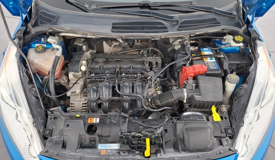 Ford Fiesta Kinetic Design 1.6 SE PLUS MT Sedan 2018