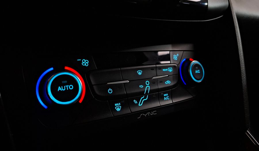 Ford Focus Iii 2.0 TITANIUM AT Hatchback 2017