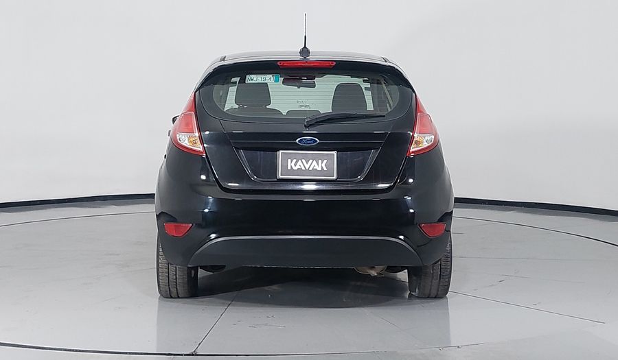 Ford Fiesta 1.6 SE AT Hatchback 2015