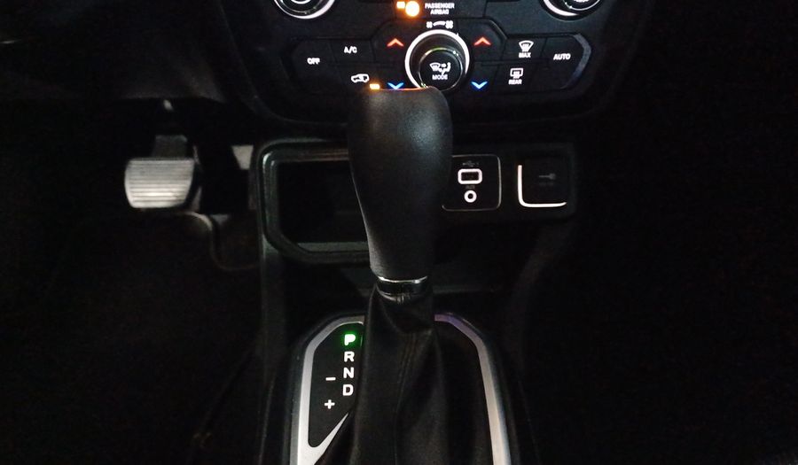 Jeep Renegade 1.8 LATITUDE AUTO Suv 2022