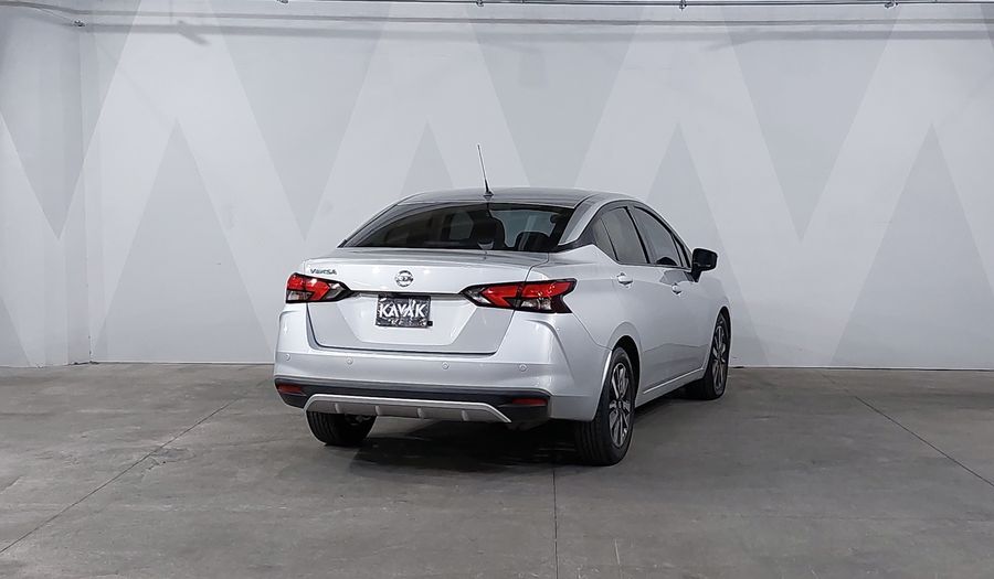 Nissan Versa 1.6 ADVANCE CVT Sedan 2020