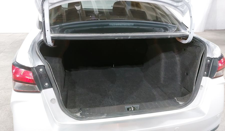 Nissan Versa 1.6 ADVANCE CVT Sedan 2020