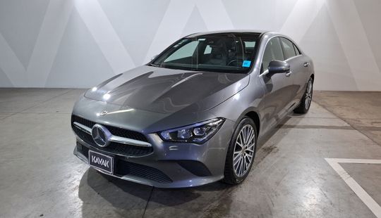 Mercedes Benz • Clase CLA