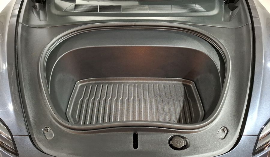 Tesla Model 3 BEV RWD AUTO Sedan 2025