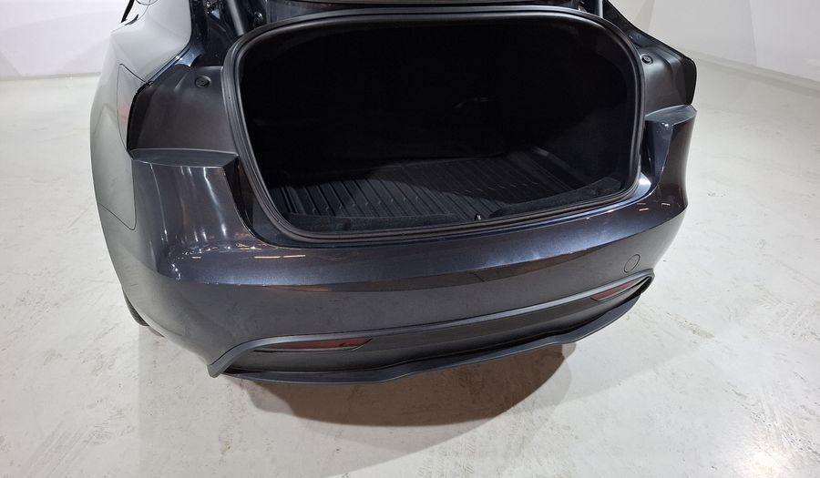 Tesla Model 3 BEV RWD AUTO Sedan 2025