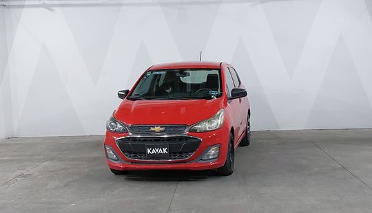 2020 • 80,000 km • Manual