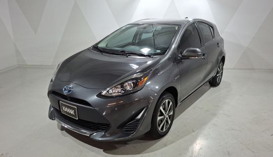 Toyota • Prius C