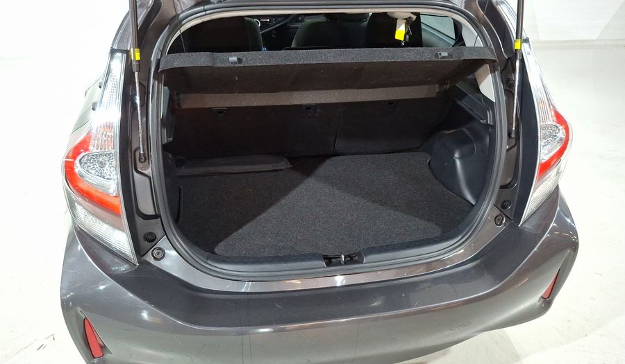 Toyota Prius C 1.5 HYBRID AUTO Hatchback 2020