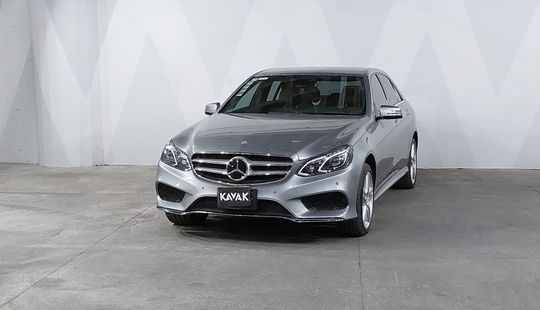 Mercedes Benz • Clase E