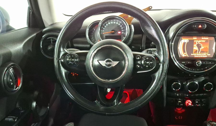Mini Cooper 1.5 COOPER CHILI Hatchback 2016