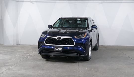 Toyota • Highlander
