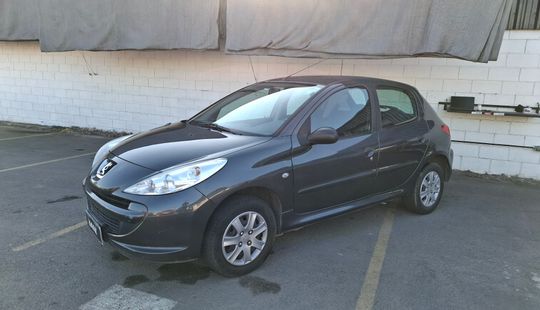 Peugeot • 207