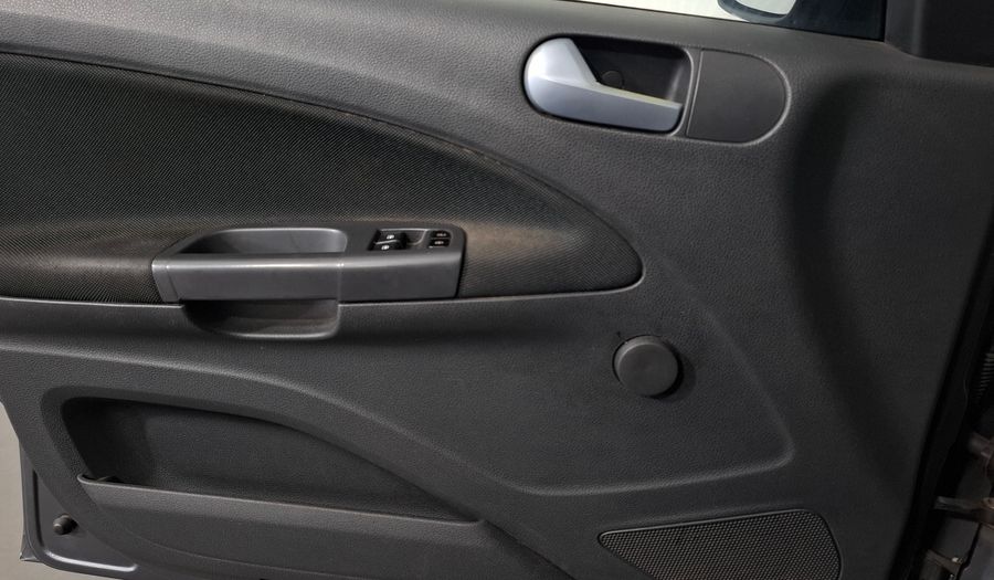 Volkswagen Voyage 1.6 TRENDLINE Sedan 2018
