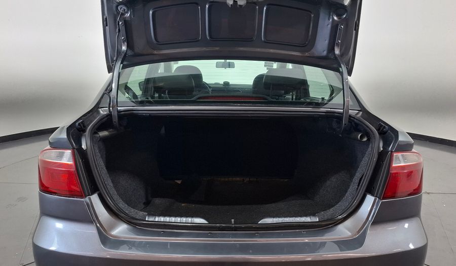 Volkswagen Voyage 1.6 TRENDLINE Sedan 2018