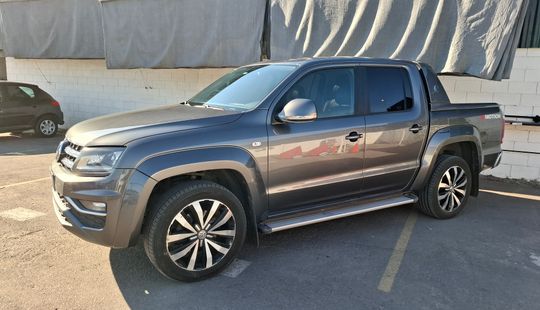 Volkswagen • Amarok