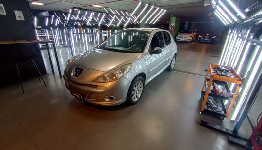 Peugeot • 207