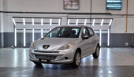 Peugeot • 207