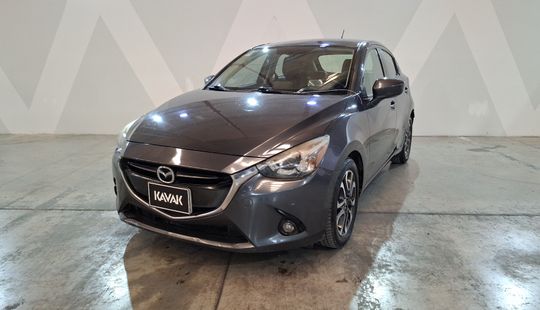 Mazda • Mazda 2