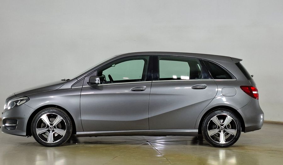 Mercedes Benz Clase B 1.6 200 URBAN Minivan 2019