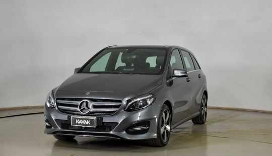 Mercedes Benz • Clase B