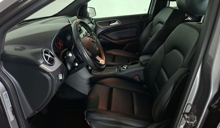 Mercedes Benz Clase B 1.6 200 URBAN Minivan 2019
