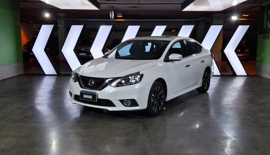 Nissan • Sentra