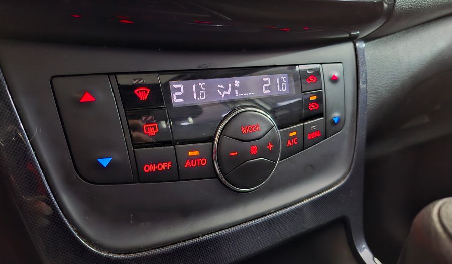 Nissan Sentra 1.8 SR AUTO Sedan 2018