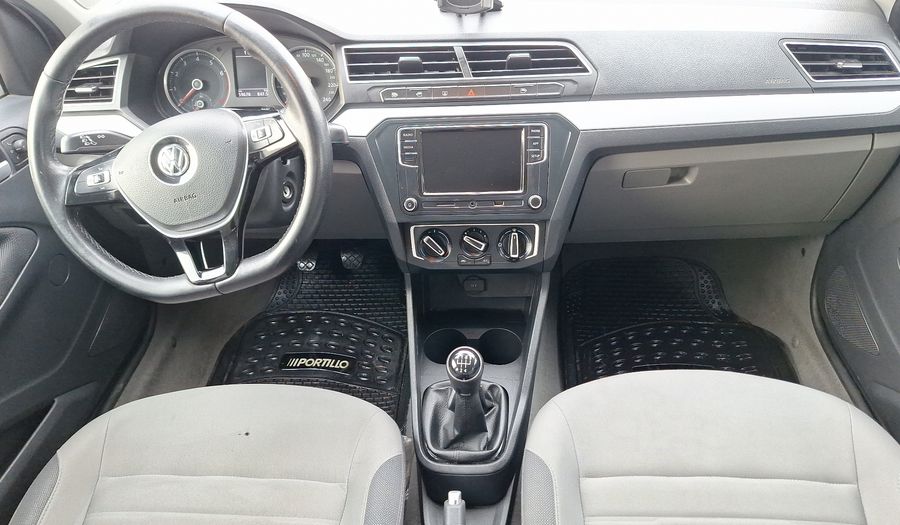 Volkswagen Gol 1.6 HIGHLINE Hatchback 2021