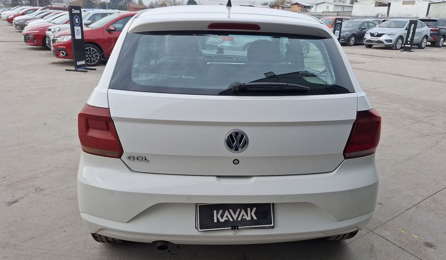 Volkswagen Gol 1.6 HIGHLINE Hatchback 2021