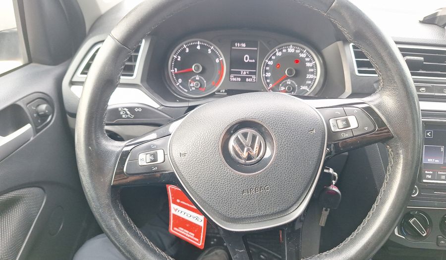 Volkswagen Gol 1.6 HIGHLINE Hatchback 2021