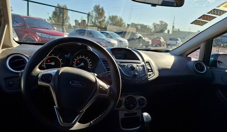 Ford Fiesta Kinetic Design 1.6 SE Hatchback 2017